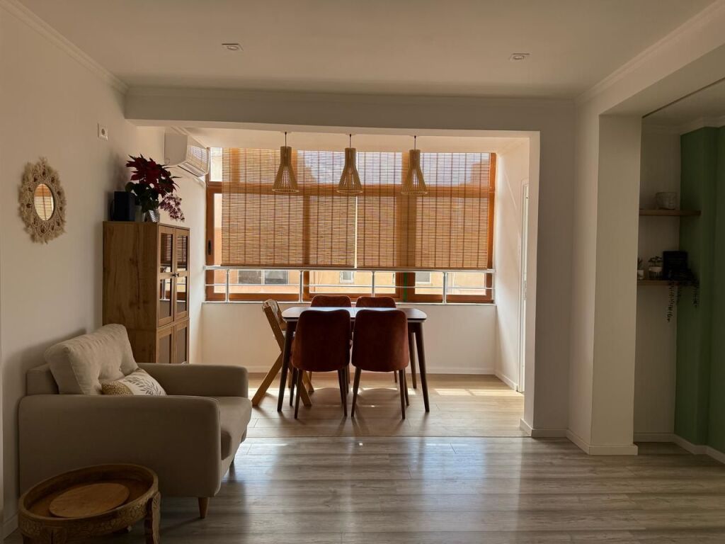 🏡 Shitet Apartament 2+1 me Pamje nga Deti – Durrës 🌊