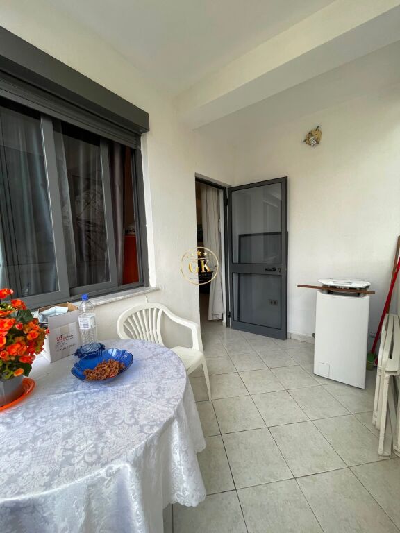 🏡 Apartament Me Qera 1+1 + Ballkon Pranë Majestic Shkembi Kavajes