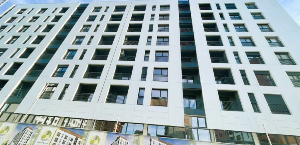 SHITET APARTAMENT 3+1+2 – REZIDENCA ELBAVO, BULEVARDI I RI