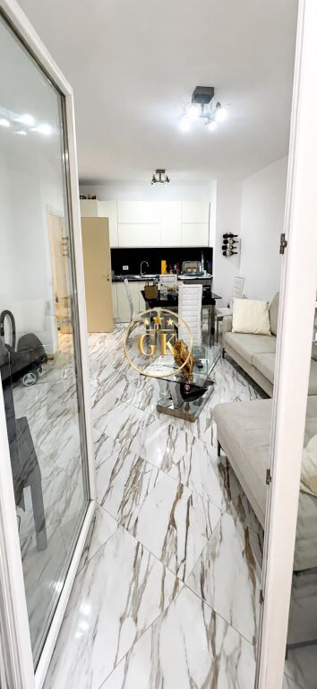 🏡 APARTAMENT ME QERA 1+1 ME BALLKON STACIONI TRENIT DURRES