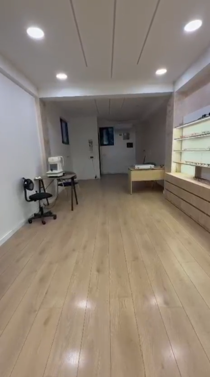 Negozio in affitto Via Kavaja !