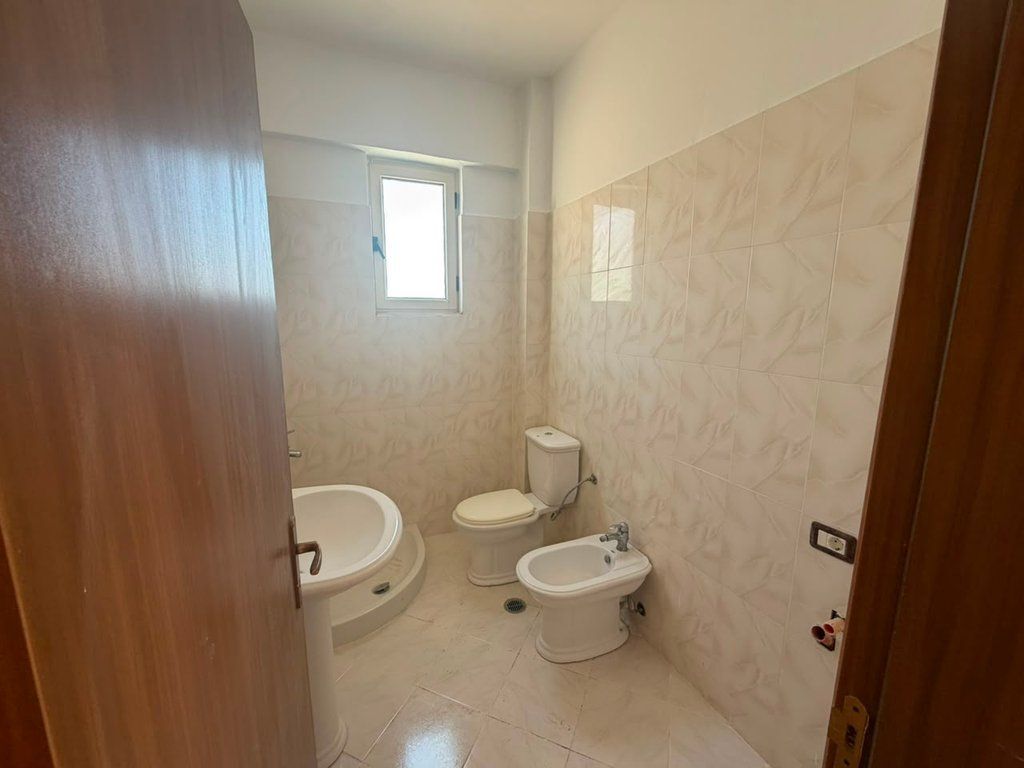 Apartament 2+1+2 per shitje ne Sarande