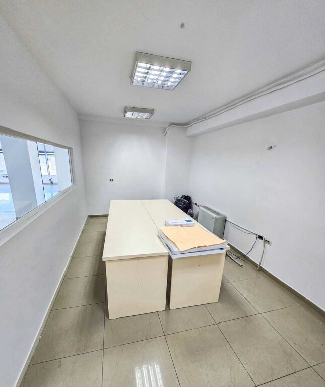 Affitto | Ambjent Biznesi | Rruga e Dibrës | 2600 €/mese
