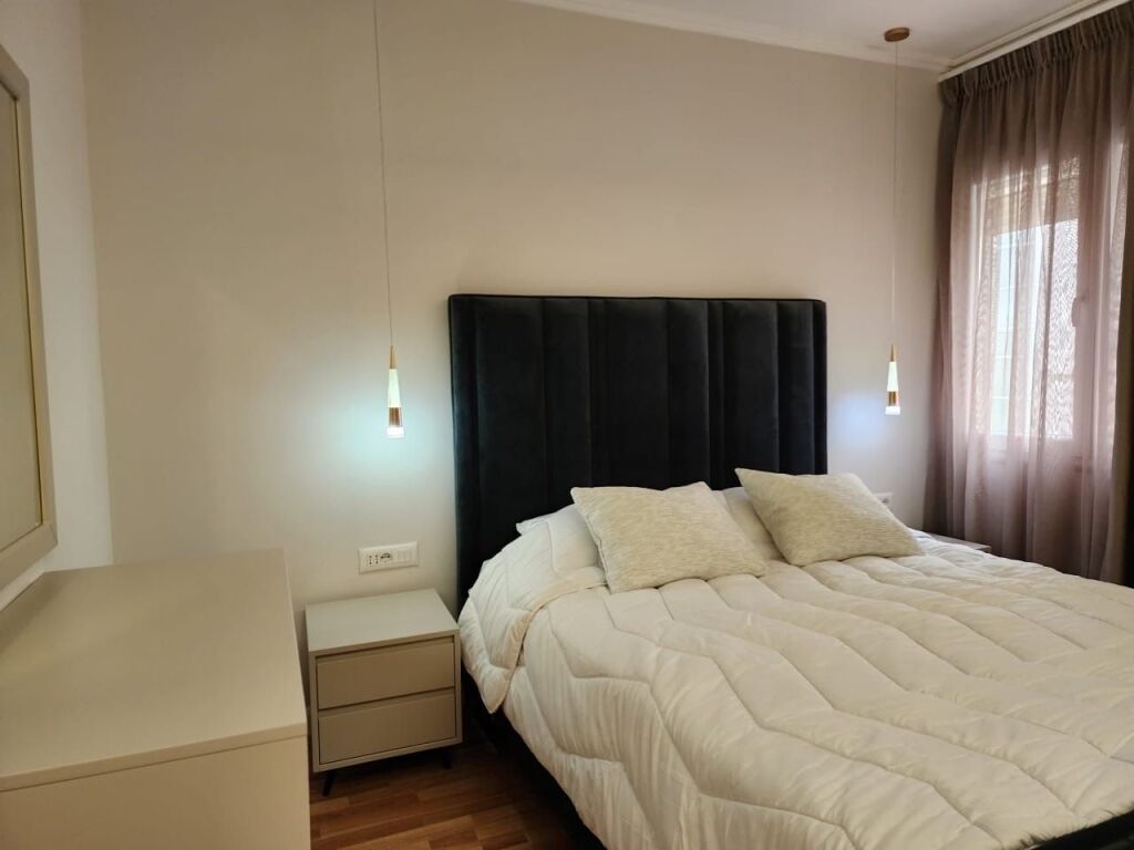 Apartament me qera 2+1+2 te komuna e parisit