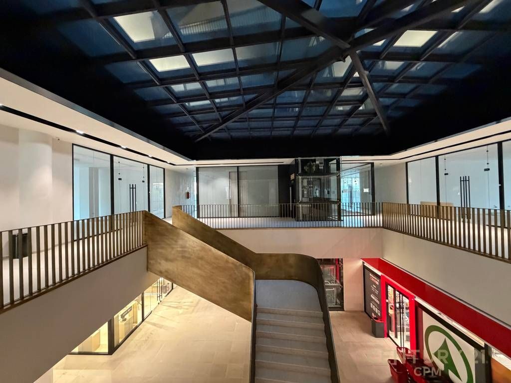 COMMERCIAL SPACE FOR RENT AT GOLDEN TOWER RESIDENCE! 700 € /Month