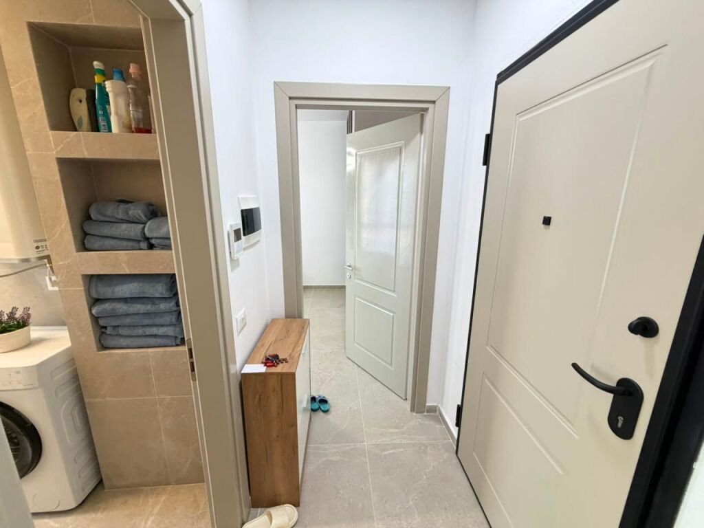 🏡 Appartamento 1+1 in affitto  📍 Indirizzo: Stazione dei treni, Via Jordan Misja, Tirana💰 Prezzo: 60.000 lek/mese