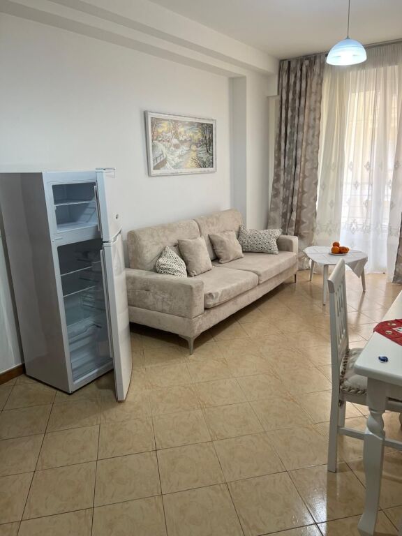 Per qira apartament 1+1 Pallati i Sportit Durres