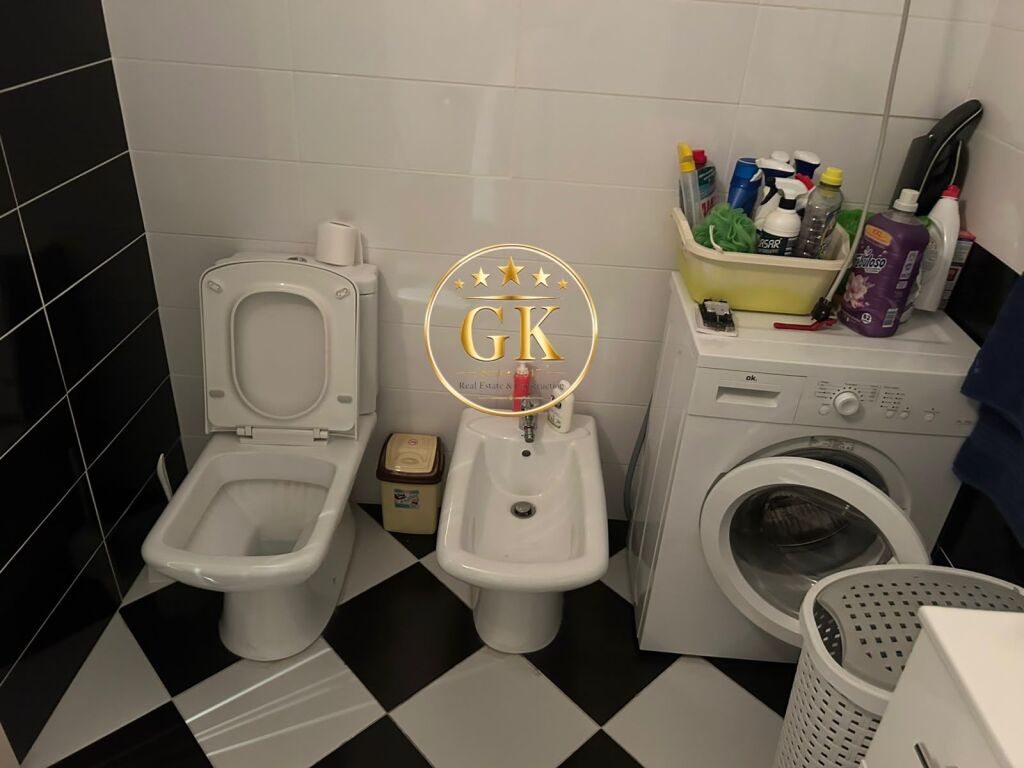 🏡 APARTAMENT ME QERA 1+1 ME BALLKON STACIONI TRENIT DURRES