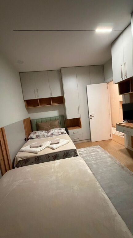 Rent | Apartament 1 + 1 | Shkolla Bashkuar | 650 €/month