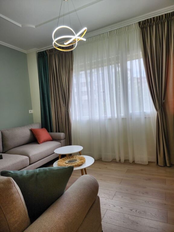 Apartament 2+1 prane Cristal Center