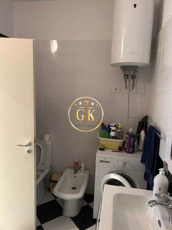 🏡 APARTAMENT ME QERA 1+1 ME BALLKON STACIONI TRENIT DURRES