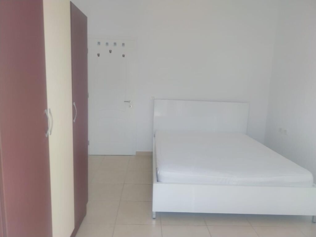 Apartament 1+1 me qera ne Tiranë, Qytet Studenti