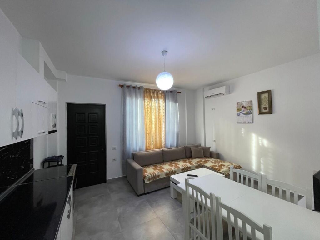 Rent | Shtëpi private 1 + 1 | Sauk | 400 €/month