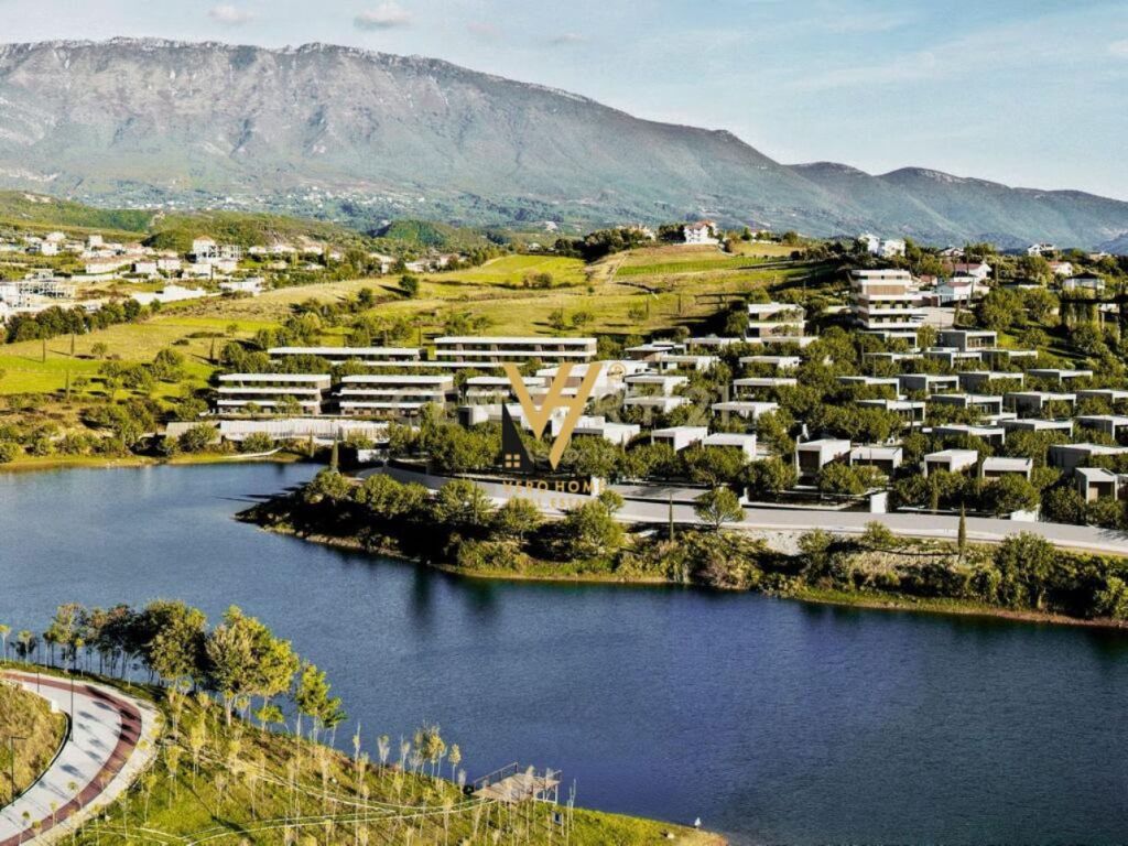 IN VENDITA APPARTAMENTO 2+1+2+BLK AL LAGO DI FARKA 235.500 EURO
