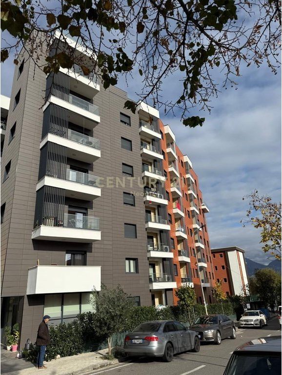 SHITET APARTAMENT 2+1+2 KODRA E DIELLIT 280,000 €
