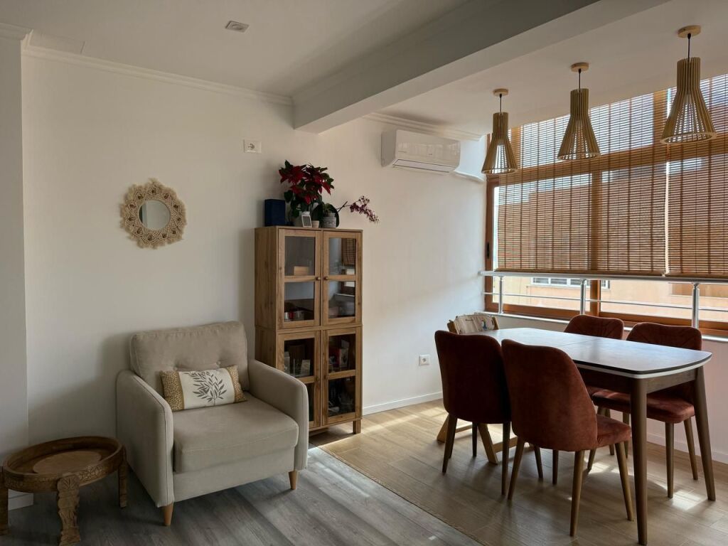 🏡 Shitet Apartament 2+1 me Pamje nga Deti – Durrës 🌊