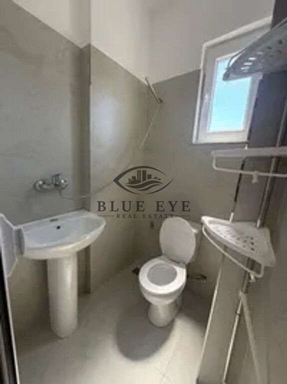 House 1+1 For Rent in the hospital area of Durres