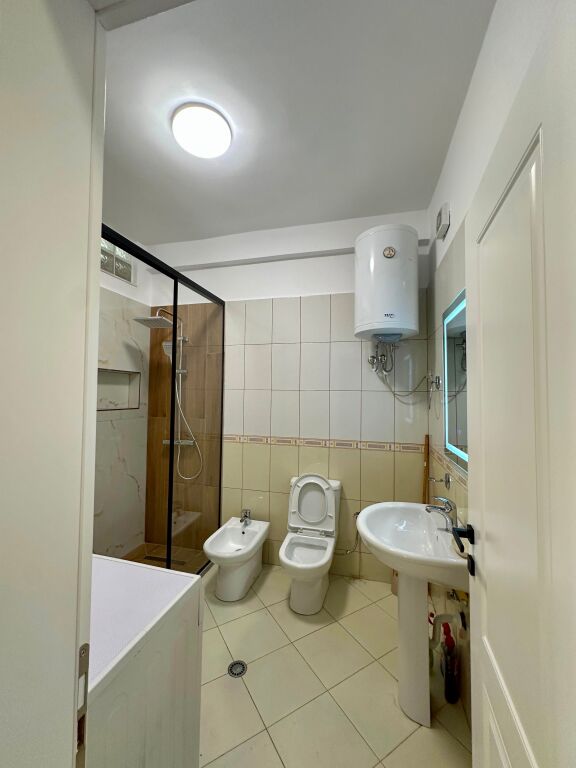 📣 QERA Apartament 2+1 📍 Tek Kopshti Zoologjik, Prane Supermarket Xhangolli ✨