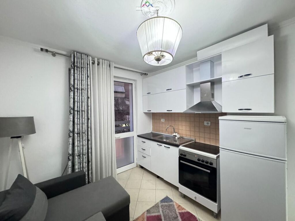 Appartamento in Affitto 1+1 a Bllok (ID B211298) Tirana.