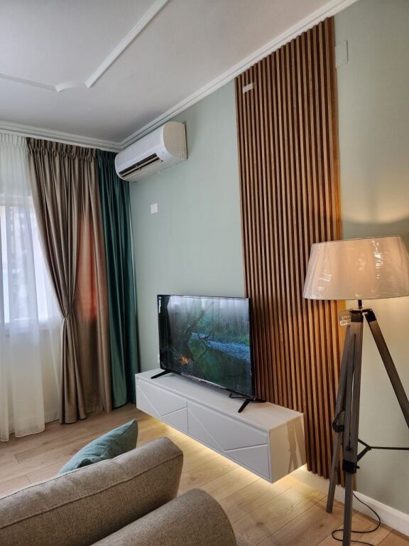 Apartament 2+1 prane Cristal Center