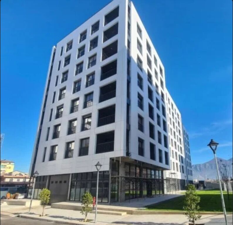 🏡 Shitet Apartament 3+1 pranë Bulevardit të Ri – Okazion!