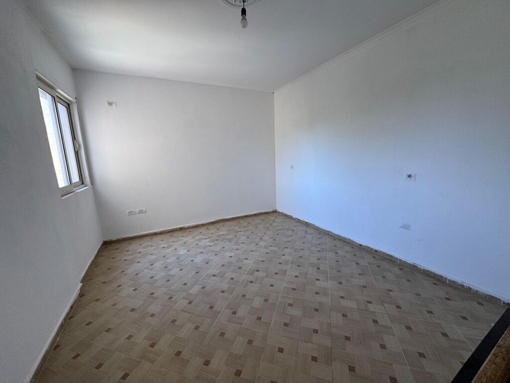 Shitet Apartament 2+1 Okazion