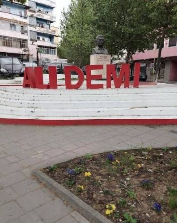 Apartament 1+1 per shitje ne Ali dem