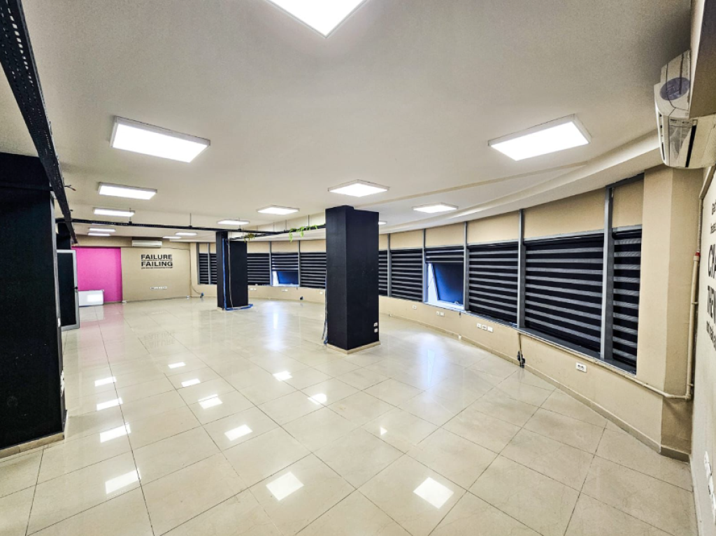 LOCALE COMMERCIALE IN AFFITTO – VIA DIBRËS