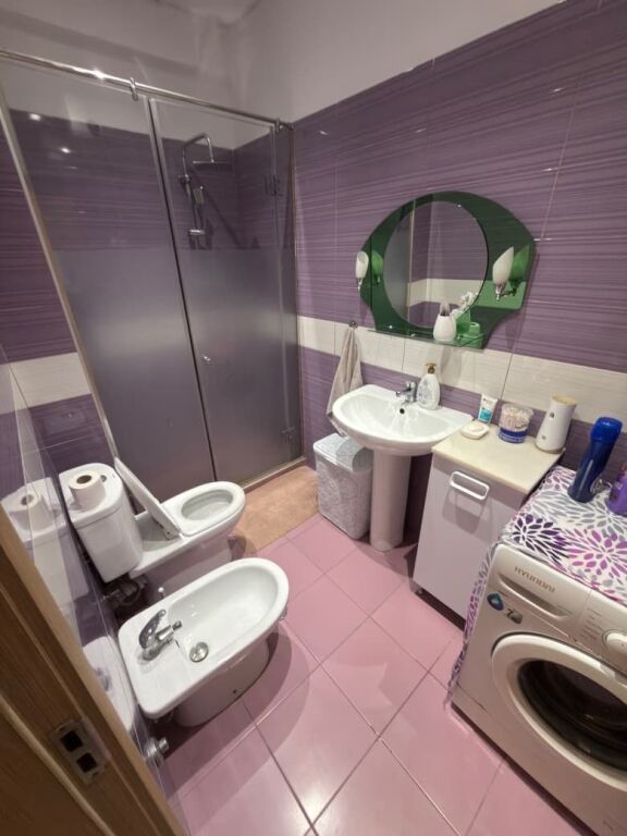 Apartament ne shitje 1+1 te Kompleksi Golden