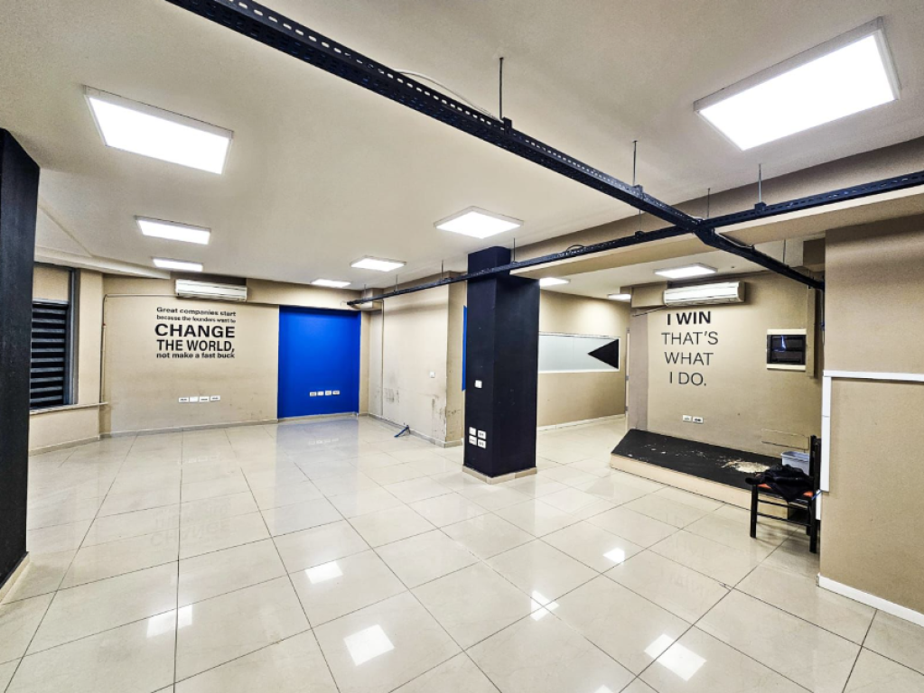 LOCALE COMMERCIALE IN AFFITTO – VIA DIBRËS