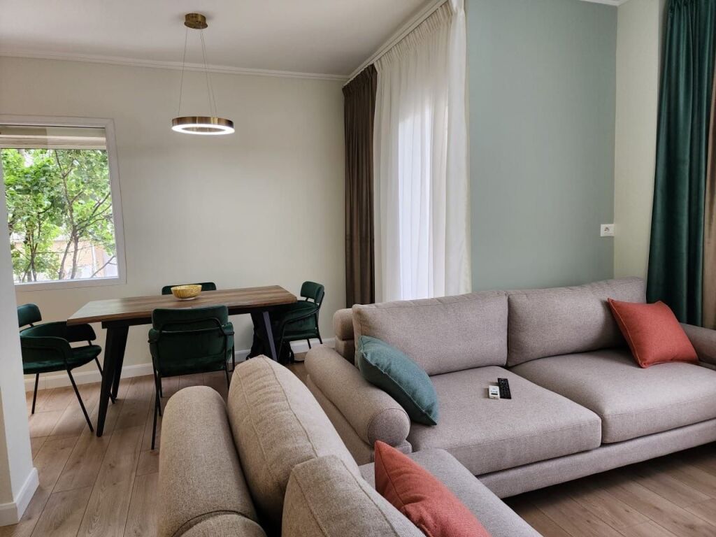 Apartament 2+1 prane Cristal Center