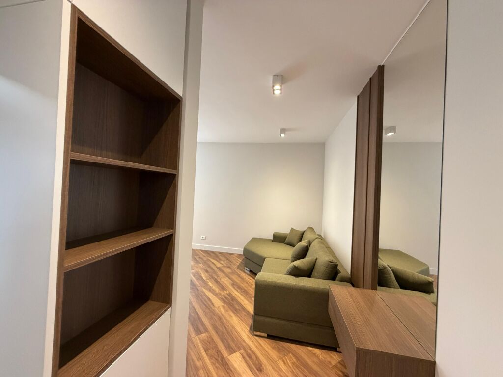Shitet, Apartament 1+1, Pranë Kazazit – Durrës.