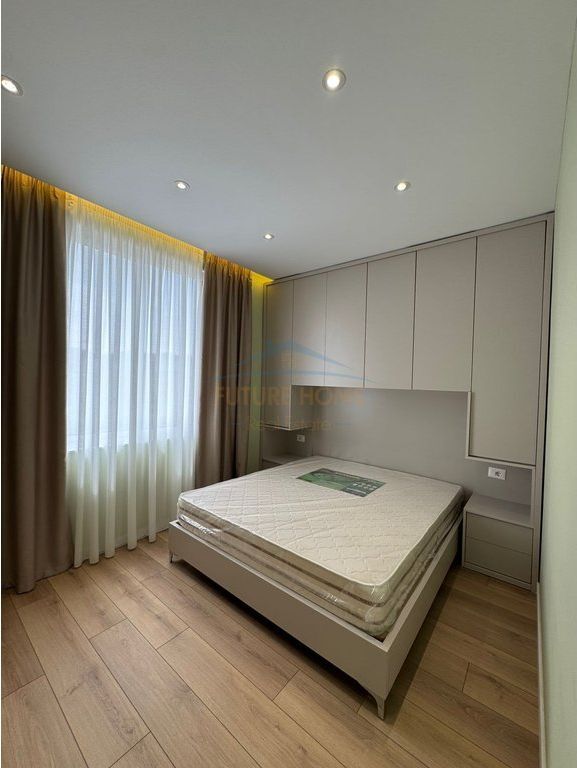 Shitet, Apartament 2+1, Myslym Shyri
