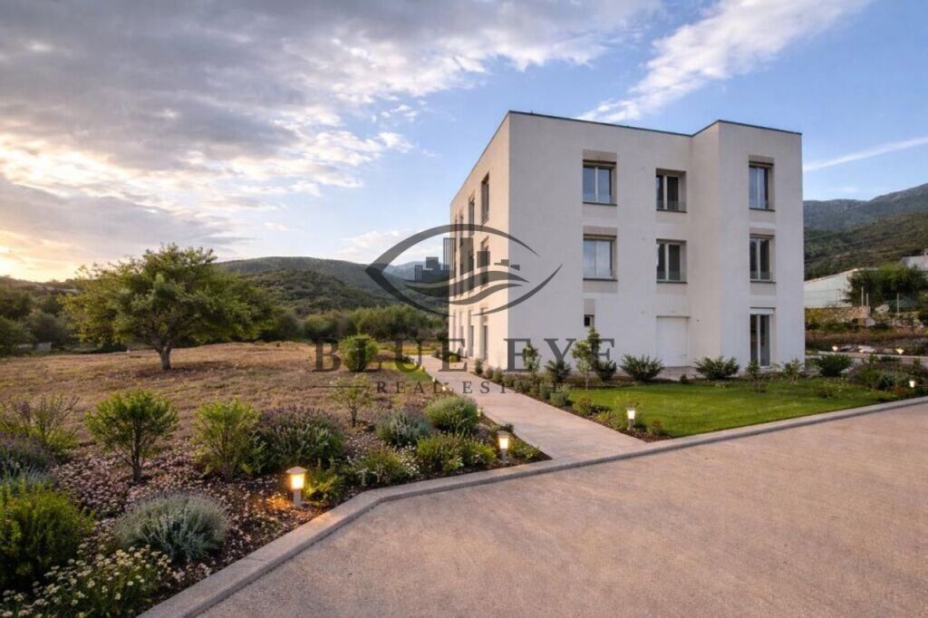 Apartamente të Reja në shitje ne Himare, në Mes të Natyrës”