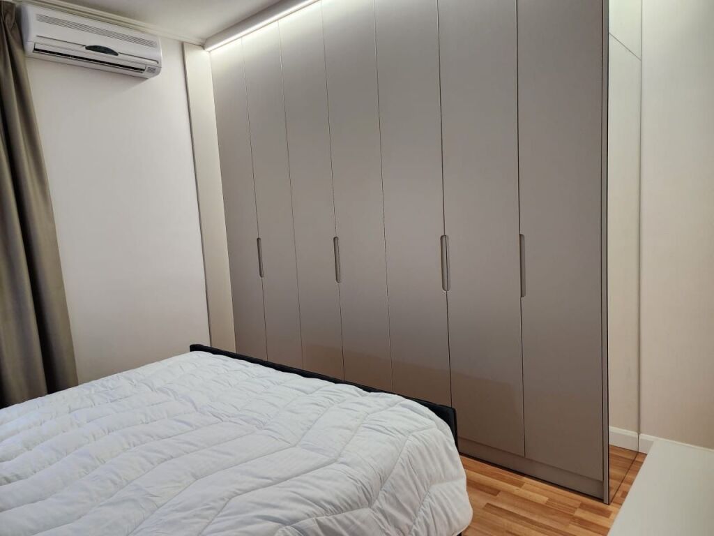 Apartament 2+1+2 me qira Komuna e Parisit