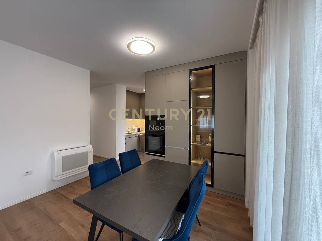 SHITET APARTAMENT 2+1+2 KODRA E DIELLIT 280,000 €