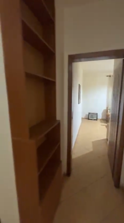 Apartament 2+1 per shitje Komuna e Parisit !