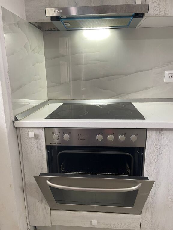 Apartament me qera, Sauk, 180 euro