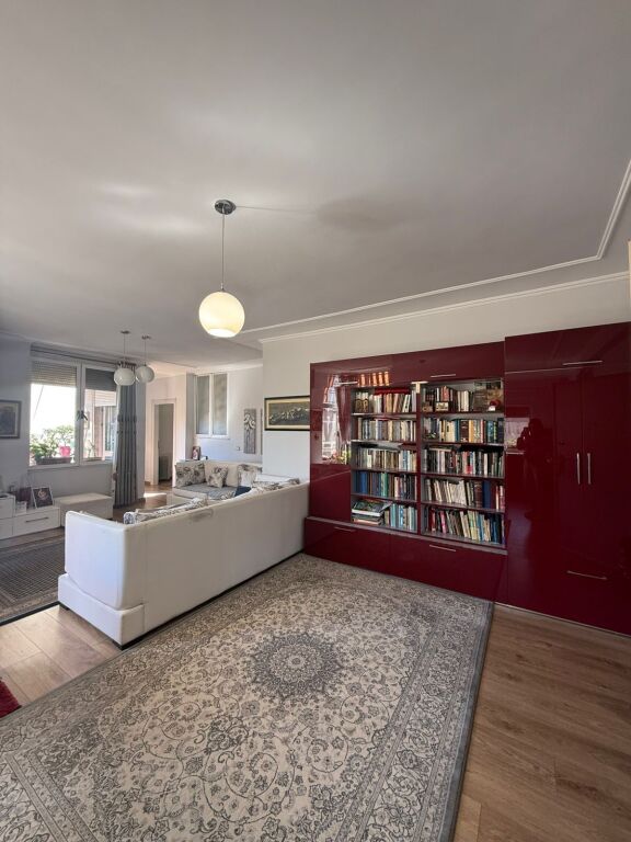 Apartment 2+1+Soxhorno for sale on "Edit Durham" Street (Near Bogdanëve &amp; Embassies)