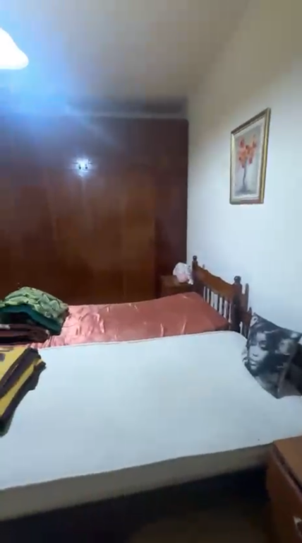 Apartament 2+1 per shitje Komuna e Parisit !