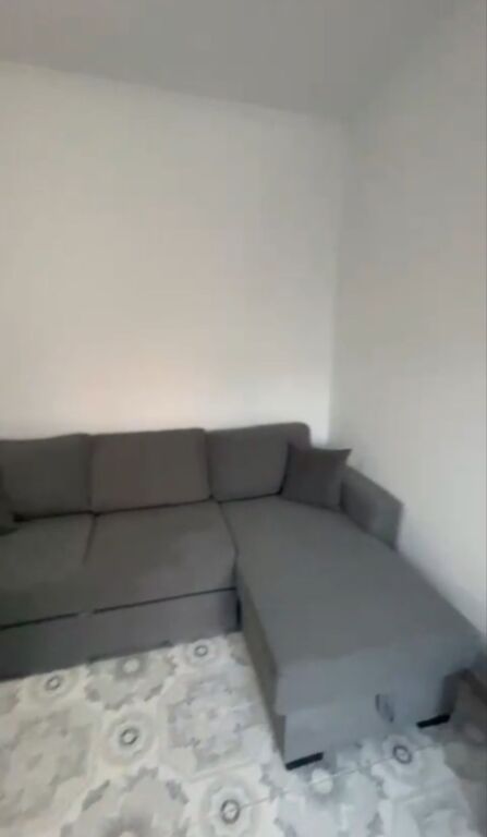 Rent | Shtëpi private 1 + 1 | Spitali Amerikan 2 | 400 €/month