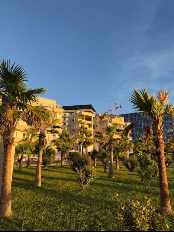 🌊 Shitet Apartament 1+1 📍Qerret, Prane Hotel Brilant