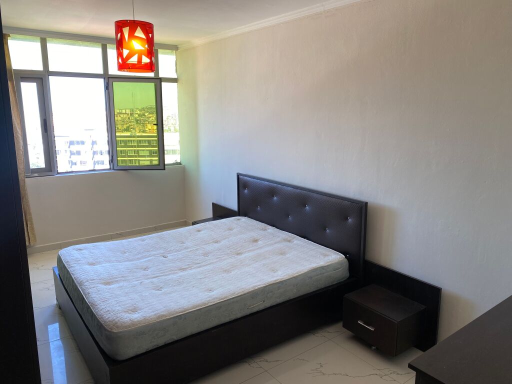 🏡 Jepet Apartament 2+1 te ish Tregu Elektrik, Tiranë