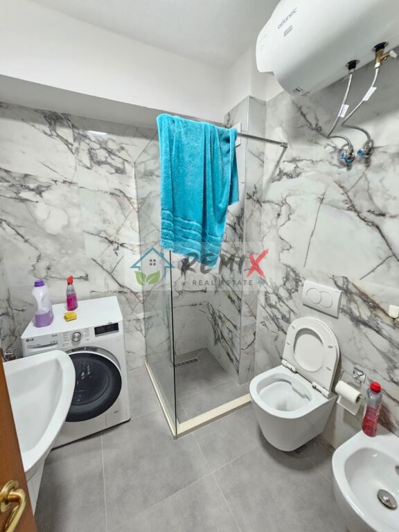 🏡 JEPET ME QIRA APARTAMENT LUKSOZ ME PAMJE DETI – PLAZH, DURRËS 🌊