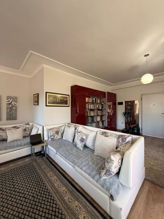 Apartment 2+1+Soxhorno for sale on "Edit Durham" Street (Near Bogdanëve &amp; Embassies)