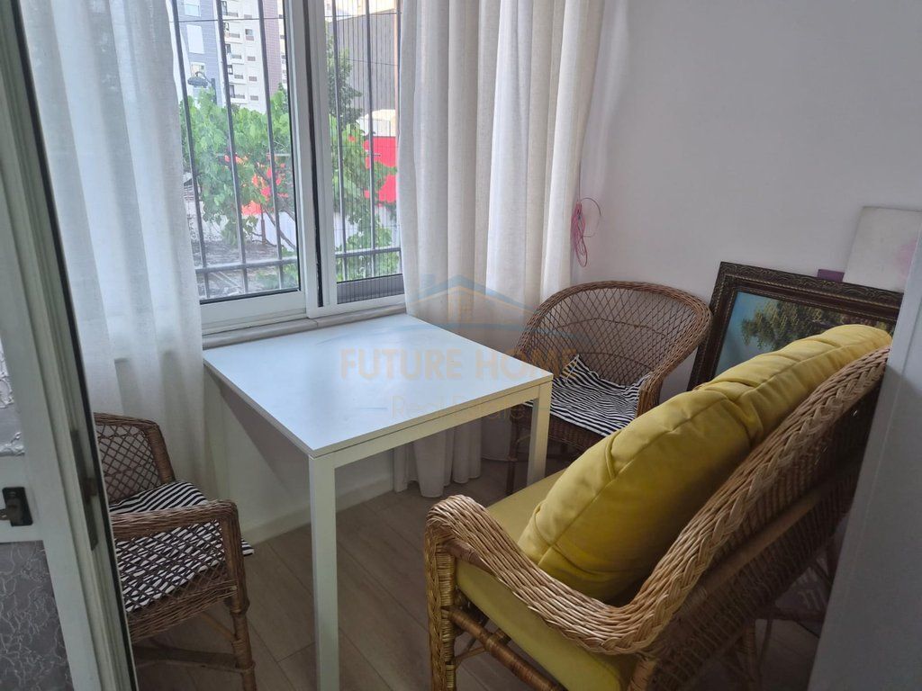 Qera, Apartament 2+1, Ish Parku I Autobuzave