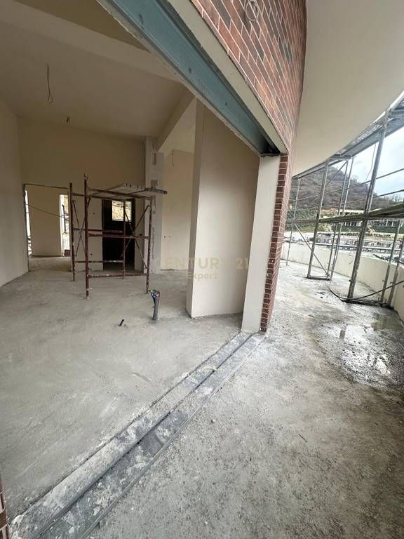 Apartment 2+1 for sale Kodra e Diellit 195,000 €