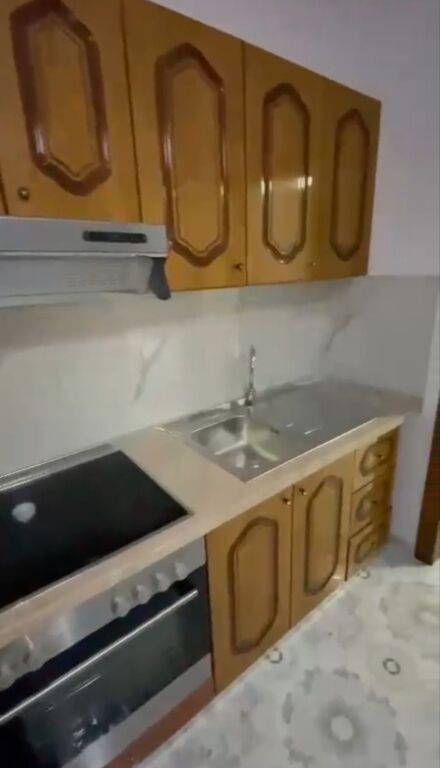 Rent | Shtëpi private 1 + 1 | Spitali Amerikan 2 | 400 €/month