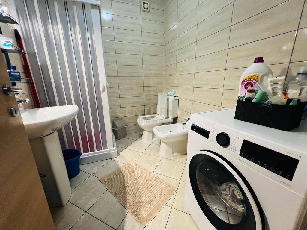 Apartament 2+1+2 Me Qira prane Ish ATSH 750 € /Muaj