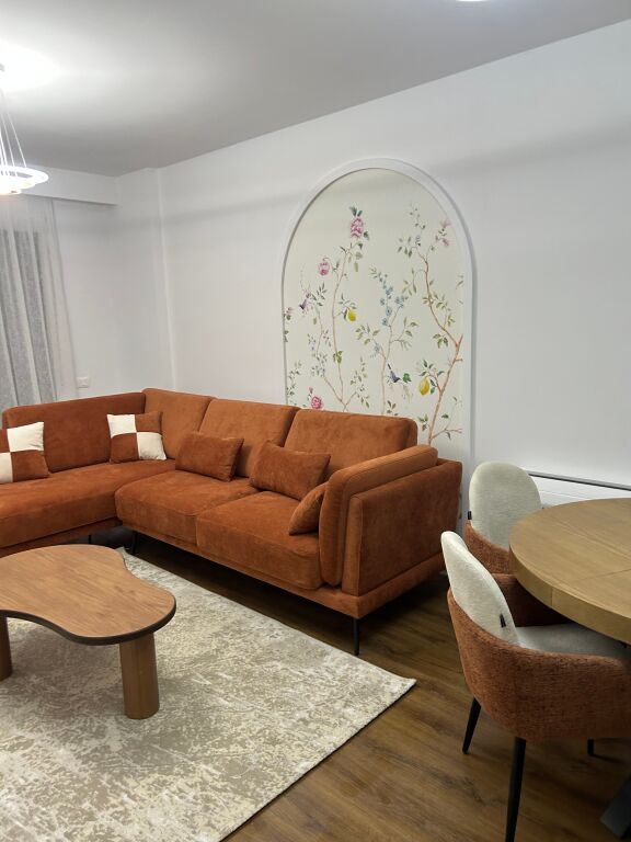 Jepet apartament me qera 1+1+ballkon 70 m tek Bulevardi i Ri rruga “Jordan Misja”